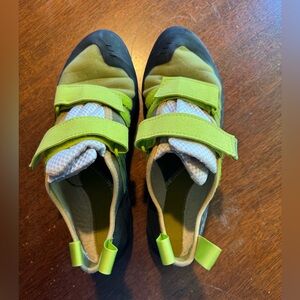 Butora Endeavor Climbing Shoes. WORN ONCE.